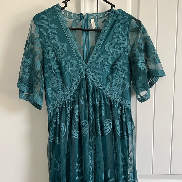 Lace mesh overlay maternity maxi dress - Picture 2 of 5